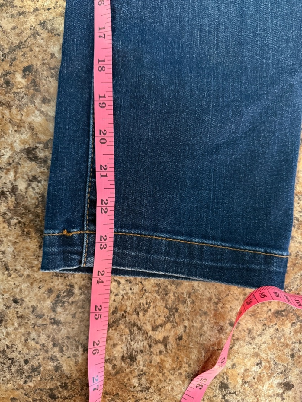 KUT from the Kloth Size 8 Cropped Straight Leg Denim Jeans Classic Medium Wash - Picture 8 of 8